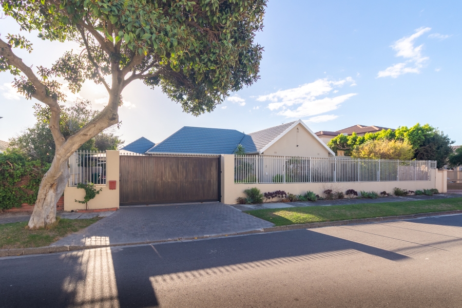3 Bedroom Property for Sale in Pinelands Western Cape